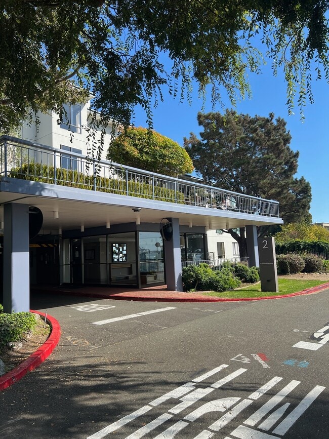 Photo - 2 Commodore Dr Unit D377