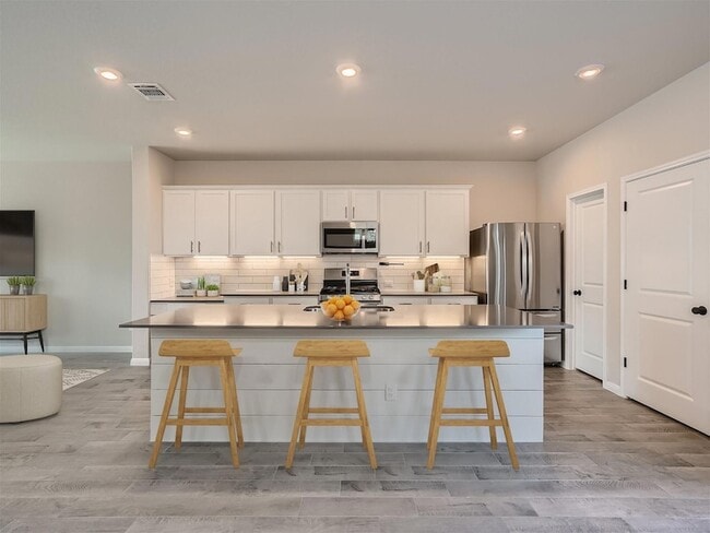 Building Photo - 8801 Whitter Dr Unit B