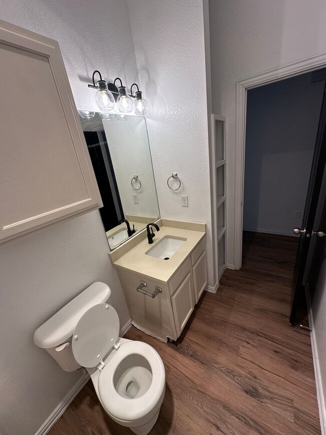 Photo - AVERET05-07 Unit 11907