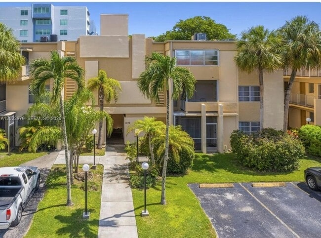 Photo - 9175 SW 77th Ave Unidad 108