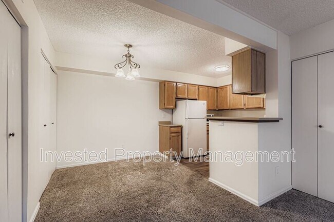 Photo - 11913 E Harvard Ave Unidad Apt 105