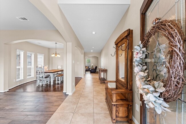 Photo - 406 Oak Stream Dr