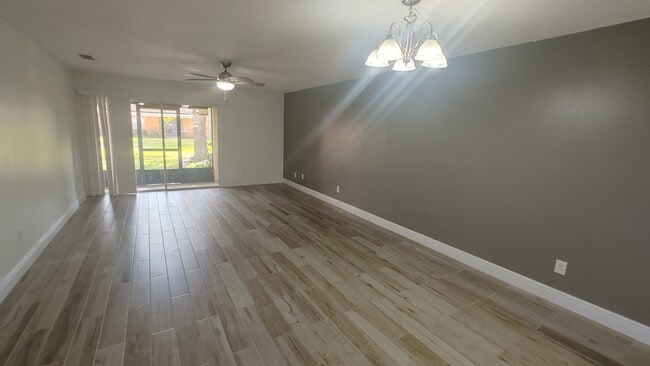 Photo - 4800 Tangerine Ave