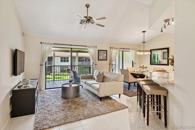 Photo - 5750 Coach House Cir Unit G