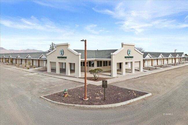 Building Photo - 1879 Peppertree Dr Rental