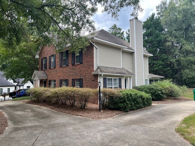 Building Photo - 6611-7227 Bevington Duplex Unit 6611 Bevington Ridge Road Rental