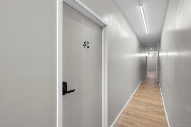 Photo - 140 Grand St Unit 4C