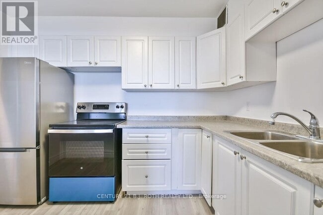 Photo - 2 Grove St E Unit 45