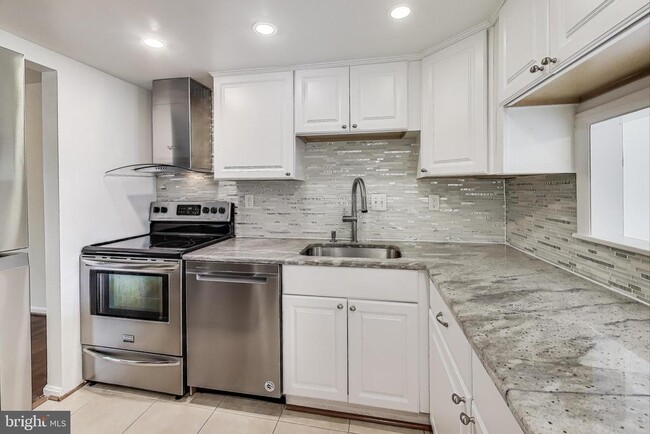 Photo - 19 Orchard Dr Townhome