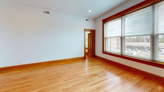 Building Photo - 3406 N Sheffield Ave Unit 3 Rental