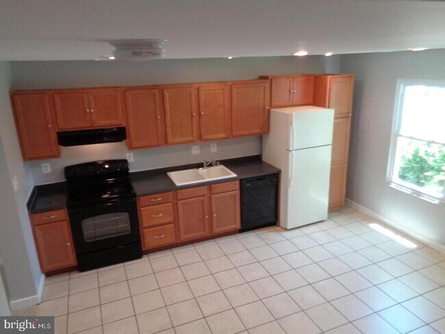 Photo - 612 Kittendale Cir