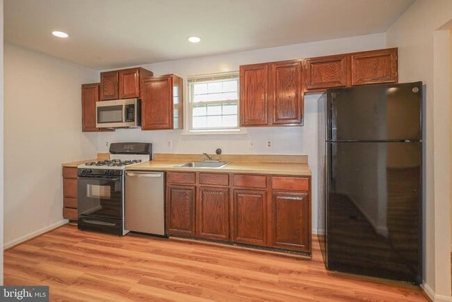 Photo - 8812 Alliston Hollow Way