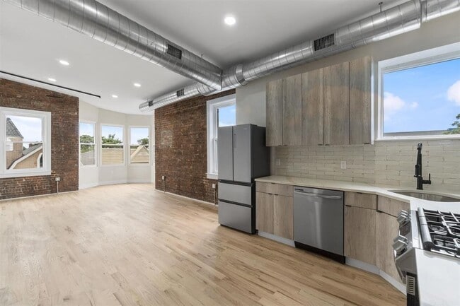 Photo - 21 W 20th St Unit 201