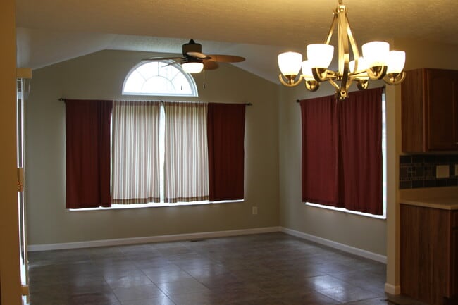 Photo - 9168 Belvedere Ct