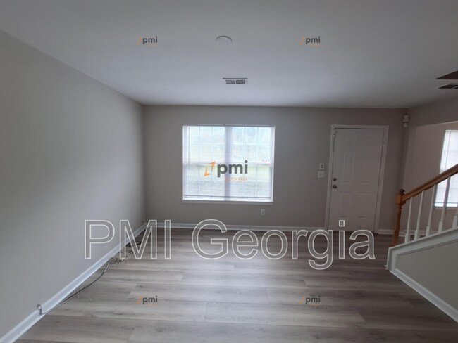 Photo - 8170 Autumn Green Dr