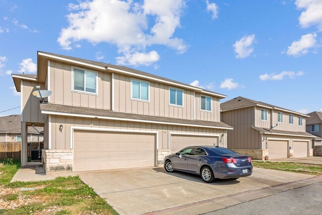 Photo - LH408 Carl Shipp Dr Unit A