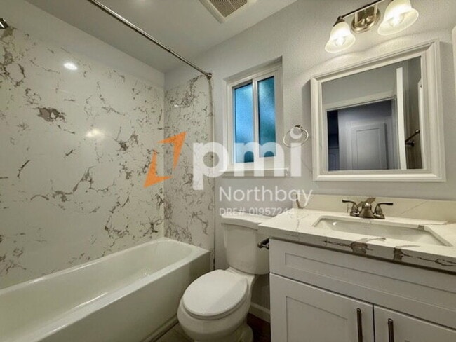 Photo - 210 Leafwood Ct