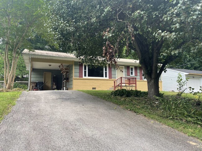 Photo - 2911 Davis St SE