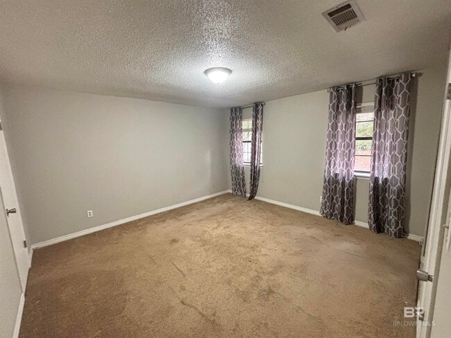 Photo - 171 Montclair Loop