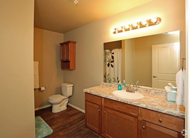 2BR - Lower Ranch