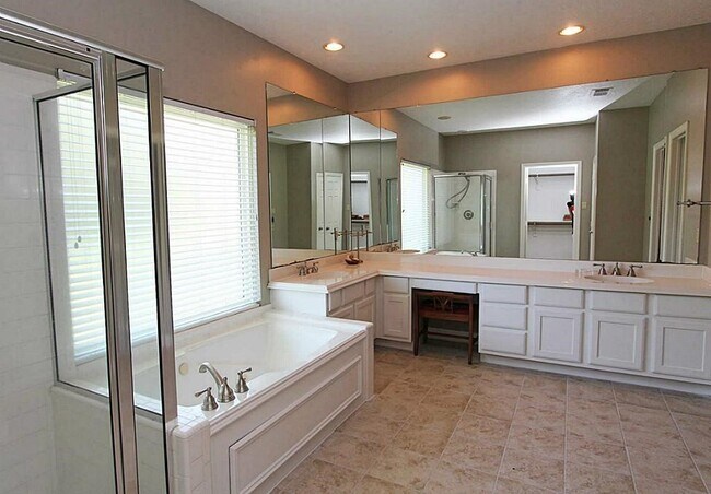 Photo - 6007 Planters Point Ct