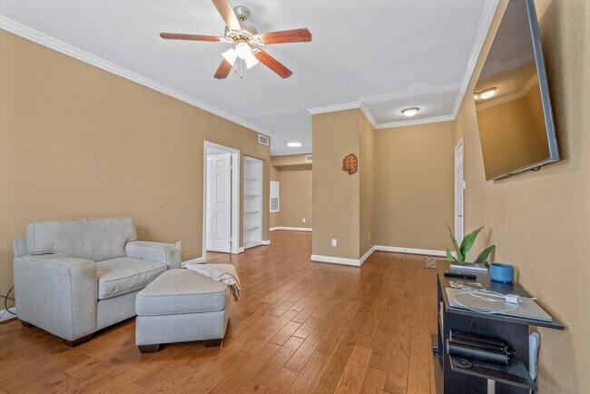 Photo - 2255 Braeswood Park Dr Unit 146