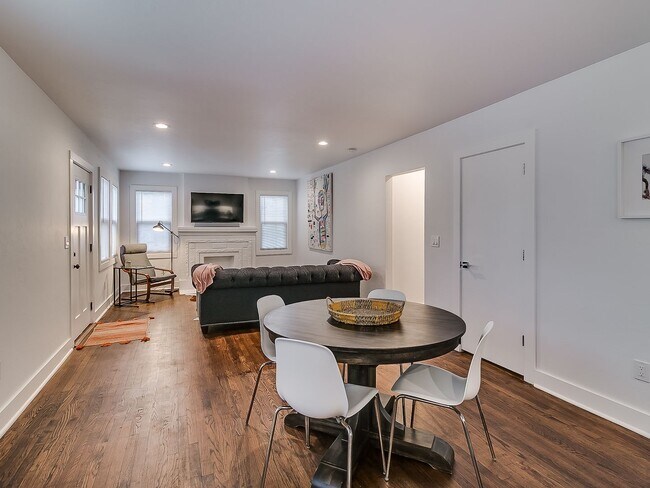 Photo - Heart of Plaza District Unidad #2