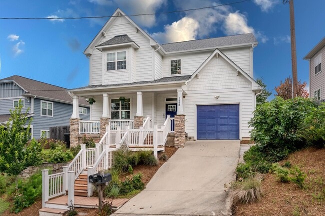 Building Photo - One-of-a-Kind 4 Bedroom, 3 Bathroom Home i...
