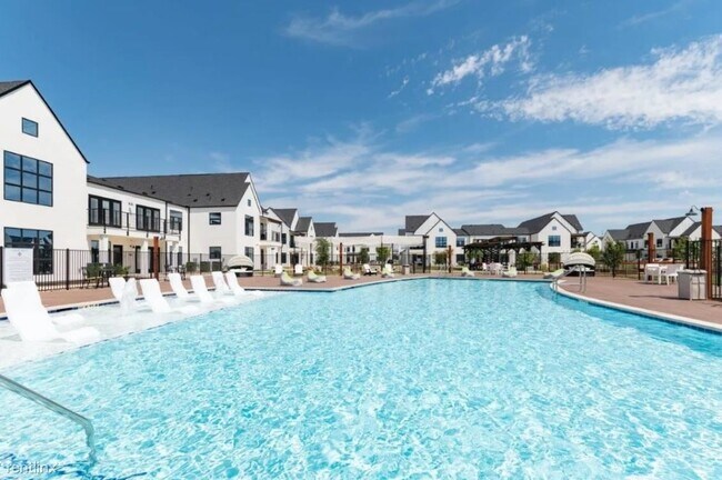 Photo - 3 br, 2 bath Condo - 11680 Hero Way West F...