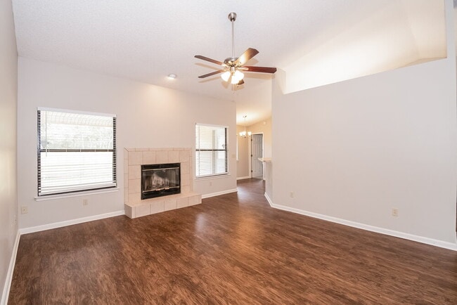 Photo - 3413 Deerfield Pointe Dr