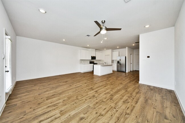 Photo - 3531 Shearwater St