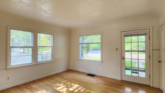 Photo - Beautiful University Area Home