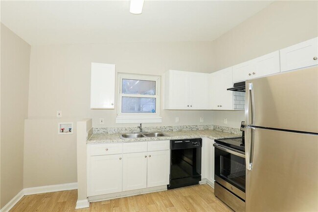 Photo - 518 W Sherwood Dr