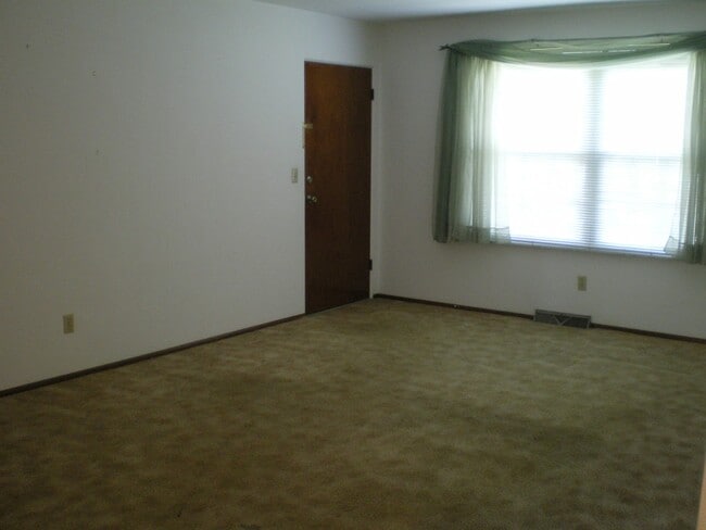 Photo - Linwood Apartments