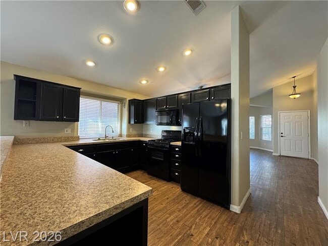 Photo - 1732 Mexican Poppy St