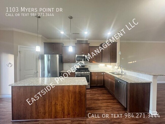 Photo - 1103 Myers Point Dr