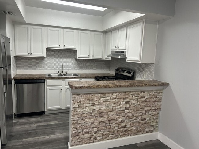 Building Photo - 3232 NW 84th Ave Unit 3232