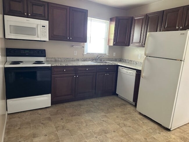Photo - 8059 Somerset St Unit H