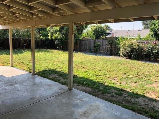3349 W Tulare Ave