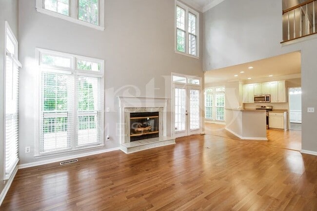 Photo - 5386 Beechmont Dr