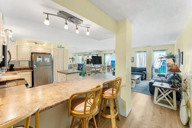 Photo - 8743 Thomas Dr Unidad FL15-ID1354960P