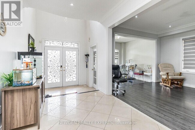 Photo - 30 Rampart Dr