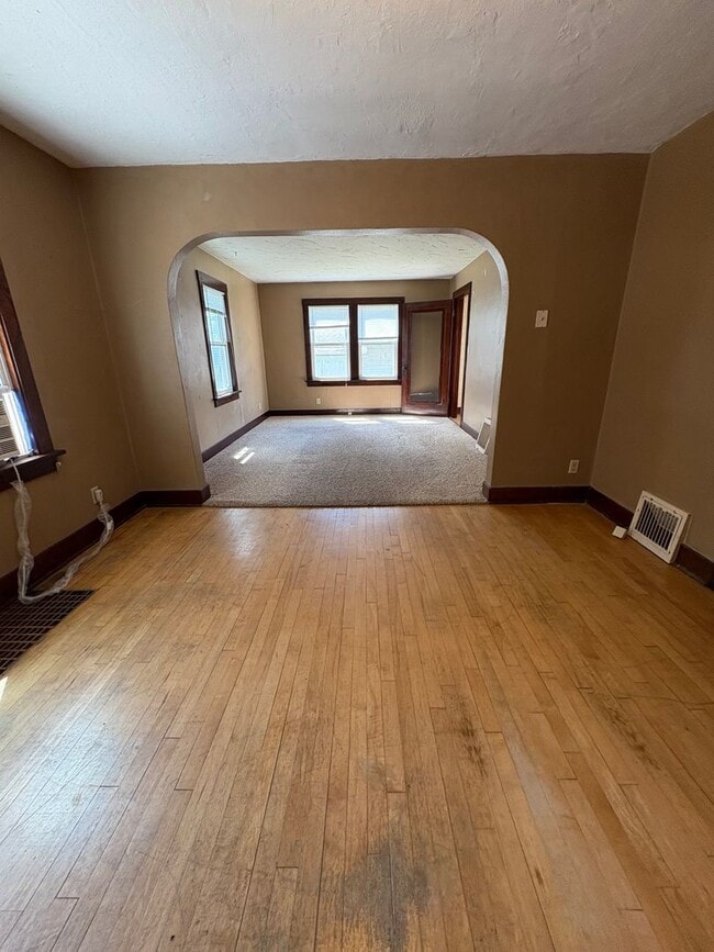 2 Bedroom 1 Bathroom Single Family Home - 2 Bedroom 1 Bathroom Single Family Home