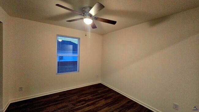 Photo - 502 Liberty Hall Dr