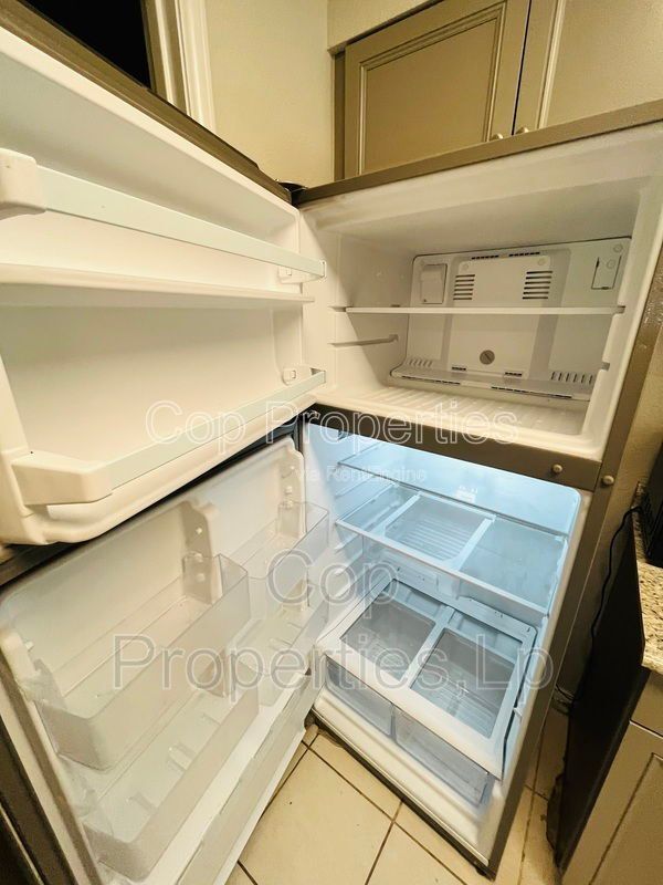 Photo - 6319 Waddesdon Wood