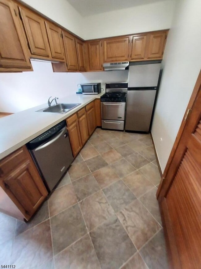 Photo - 1 Red Lodge Dr
