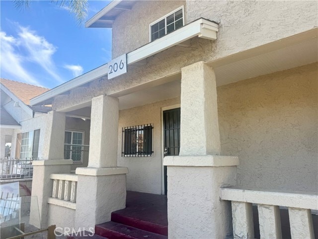 Building Photo - 206 W 52nd Pl Rental
