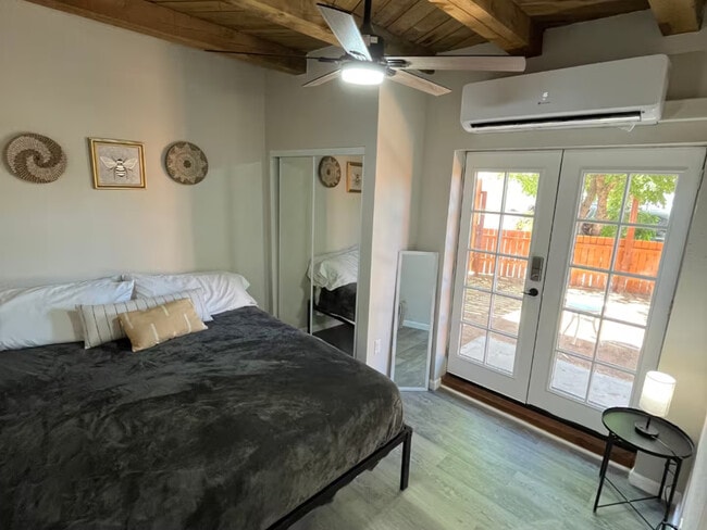 Photo - 1204 Sawmill Rd NW