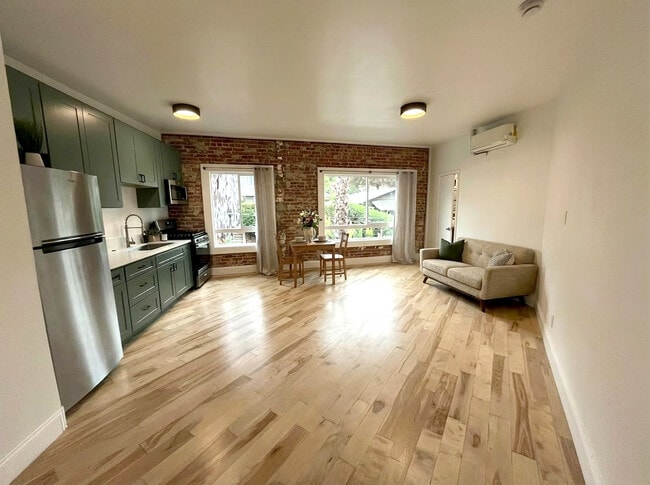 Photo - 1101 Westerly Ter