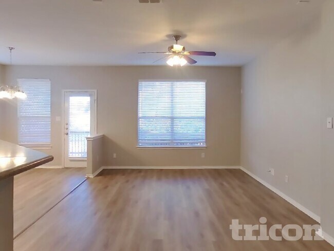 Photo - 6514 Oldham Cove